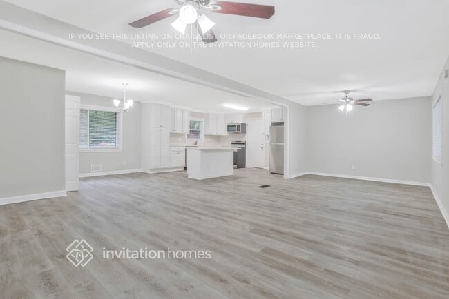 Foto del edificio - 944 Betty Dr