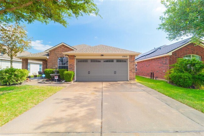 Foto del edificio - 17915 Landing Pines Trail