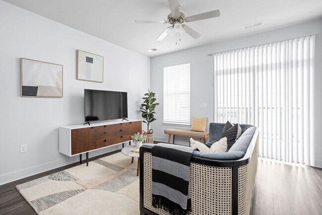 Foto del edificio - 8510 Westfield Blvd