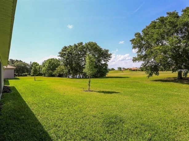 Foto del edificio - 30520 Island Club Dr, Tavares, FL 32778
