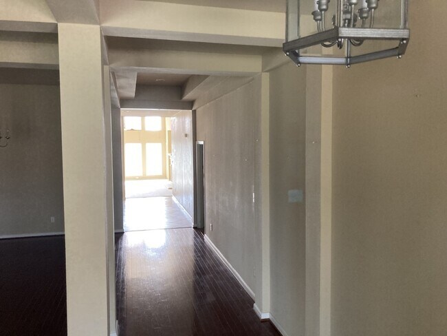 Foto del edificio - 4510 Blakes Ridge St