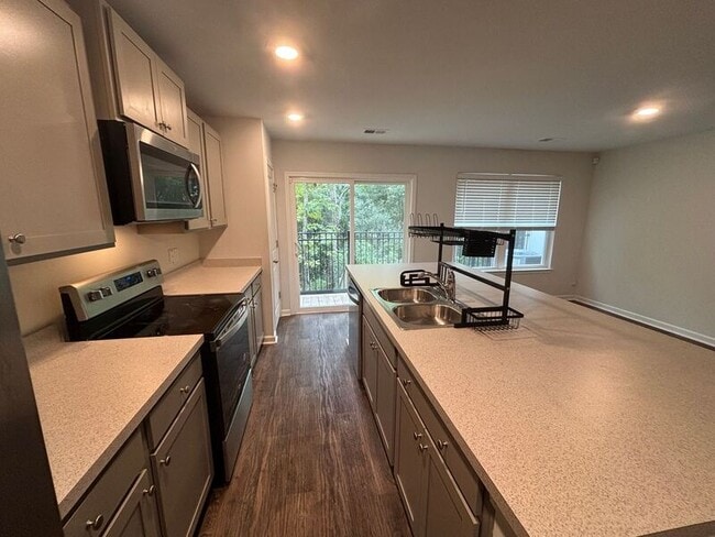 Building Photo - 4702 Palm View Cir