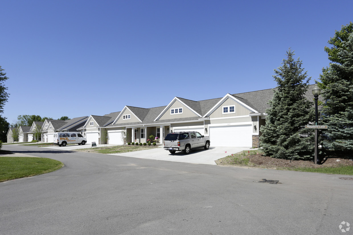 Primary Photo - Berryfield Condominiums