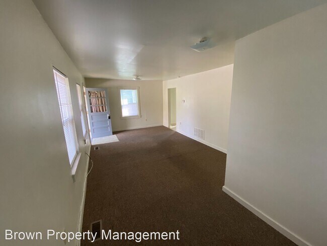 Building Photo - 3 br, 1.5 bath House - 1612 Belle st.