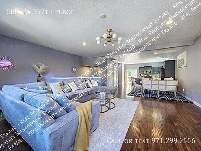 Building Photo - 588 SW 197th Pl