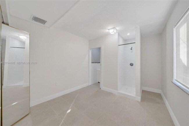Foto del edificio - 7555 SW 28th Street Rd