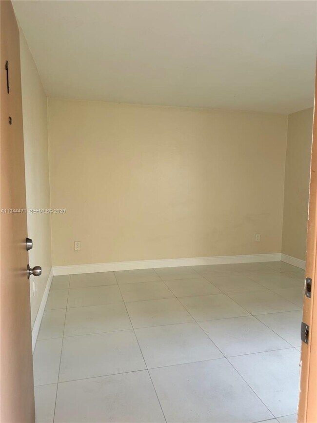 Foto del edificio - 1640 SW 1st St