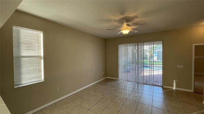 Building Photo - 6214 White Clover Cir