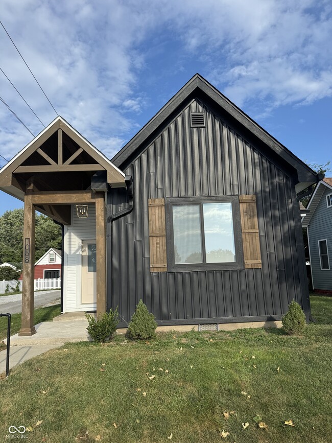 Building Photo - 1058 S 10th St
