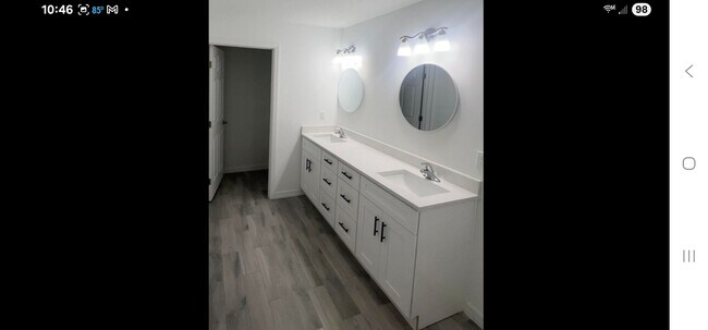 Foto del edificio - 3897 NW 19th Ave