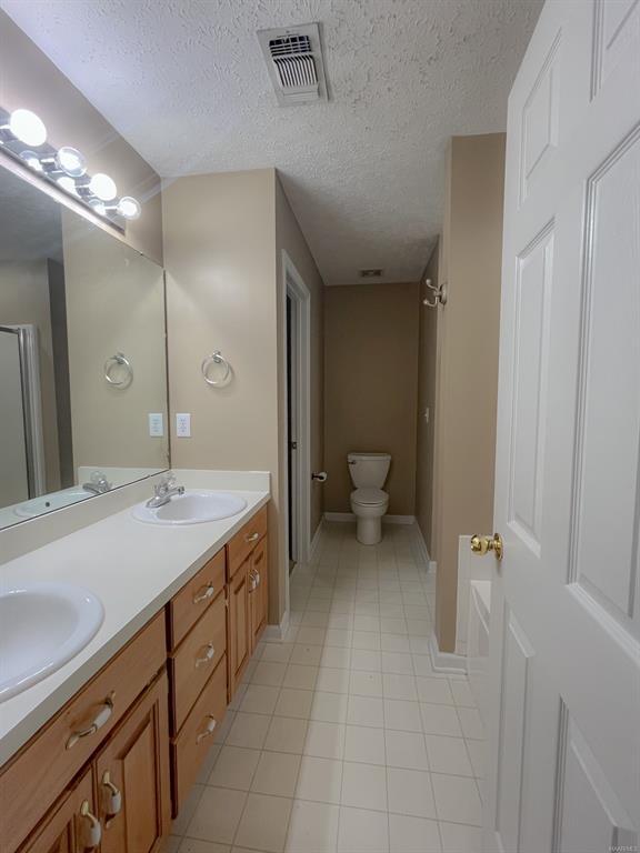 Foto del edificio - 153 JamesTown Loop