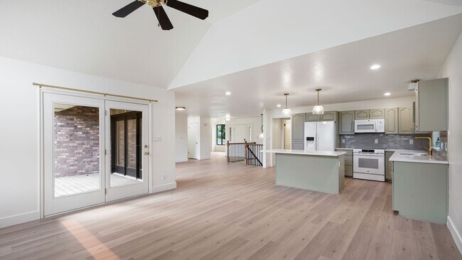Foto del edificio - 1275 Cambridge Ct