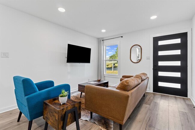 Foto del edificio - 901 N Church St