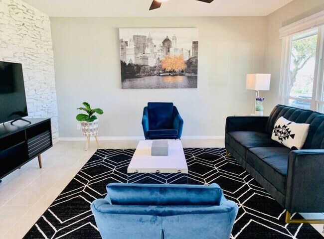 Foto del edificio - 3406 Maywood Dr