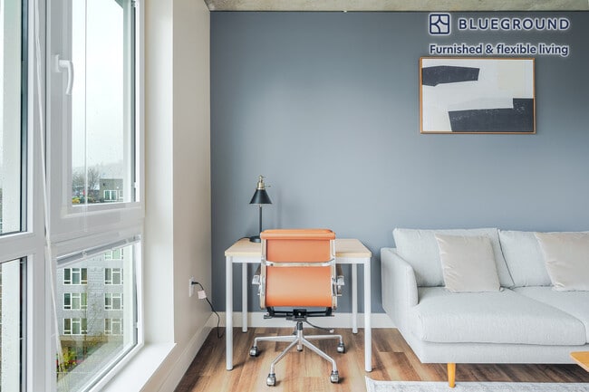 Building Photo - 101 Taylor Ave N