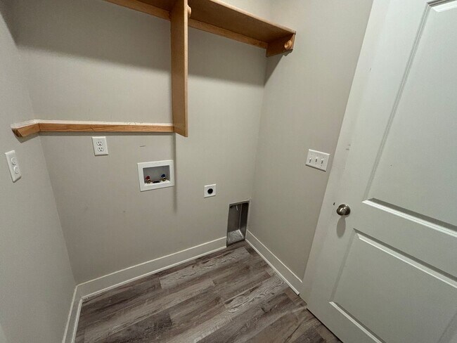 Building Photo - For Rent – Beautiful 3 Bed | 2 Bath Single-Family Home in Valley Center School District