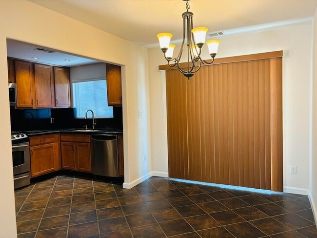 Building Photo - 75325 Pino Dr