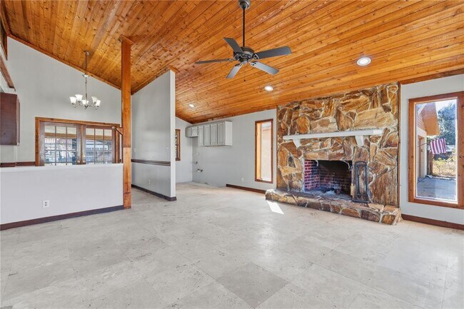 Foto del edificio - 10301 Trail Ridge Ln