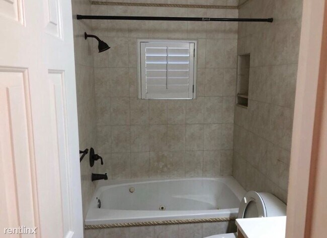 Foto del edificio - 8301 Bardmoor Blvd