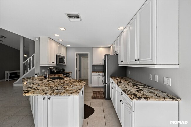 Foto del edificio - 270 11th St NW