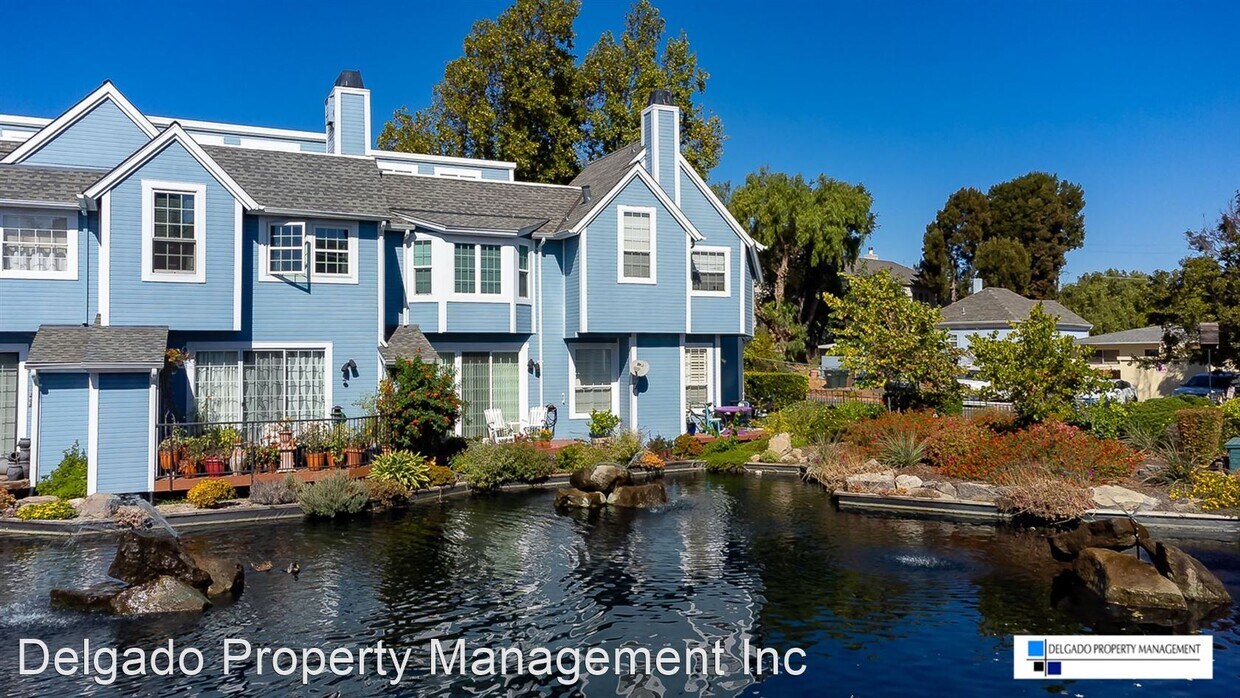 Primary Photo - 3 br, 2.5 bath House - 350 Marina Village Way