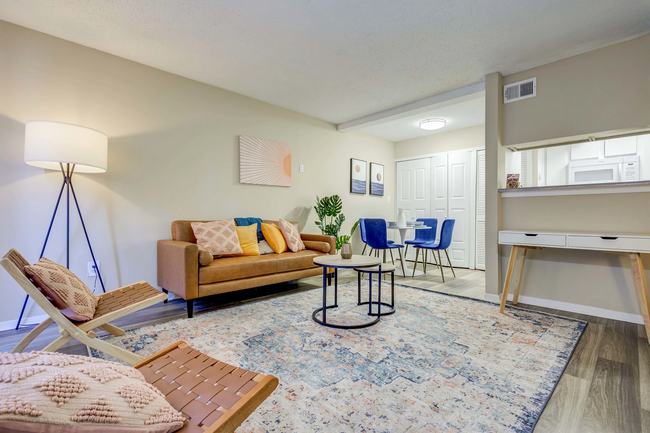 Foto del edificio - ReNew on Ridgewood Apartments