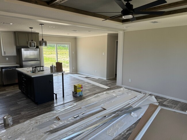 Building Photo - 212 Patriot Ln