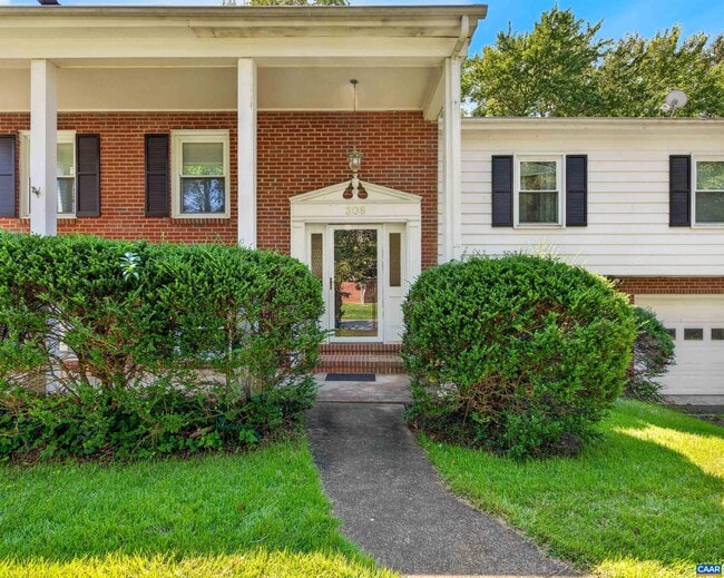 Building Photo - 308 Eastbrook Dr