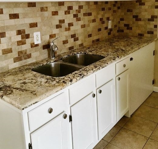 Interior Photo - The King Apartments