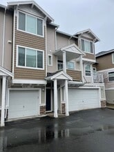 Building Photo - 8570 SW 147th Terrace