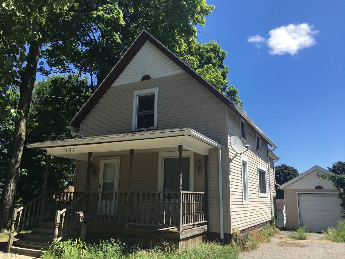 1107 Lansing Ave, Jackson, MI 49202 House Rental in Jackson, MI