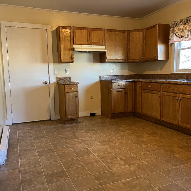 Building Photo - 2621Dr Dr Carver Rd