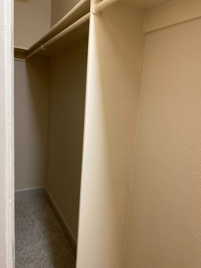 Building Photo - 7580 Kings Ridge Rd