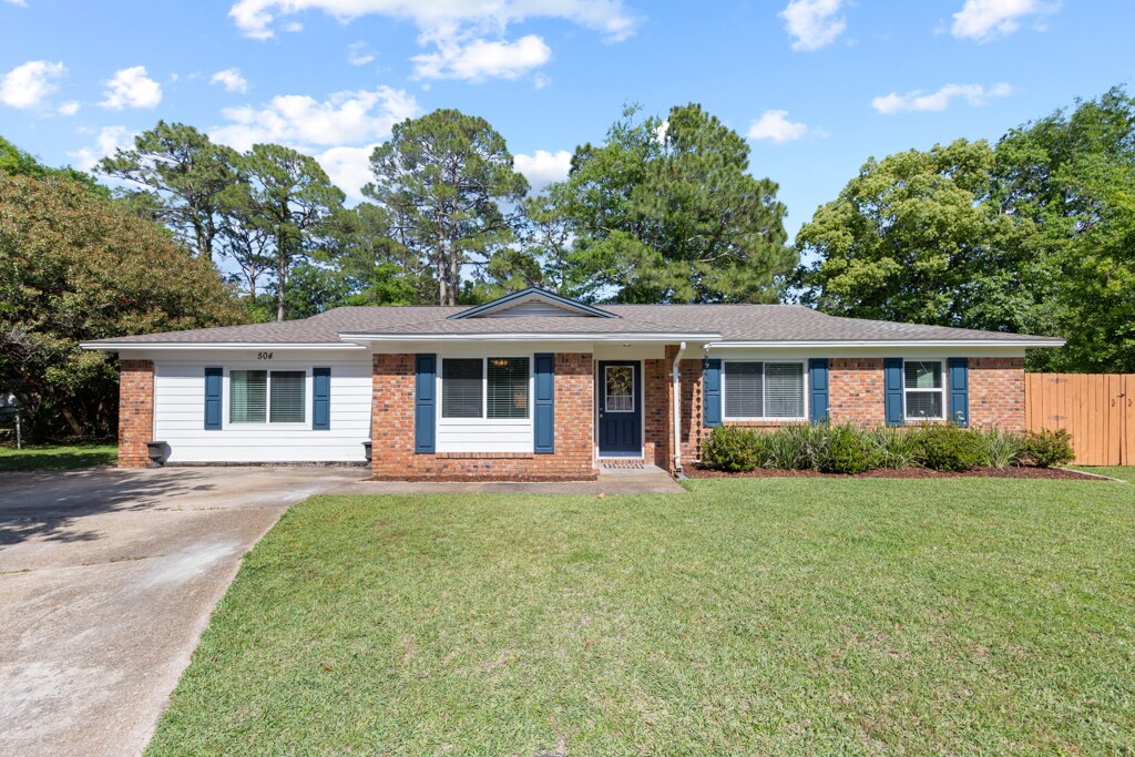 504 Cove Cir, Niceville, FL 32578 House for Rent in Niceville, FL