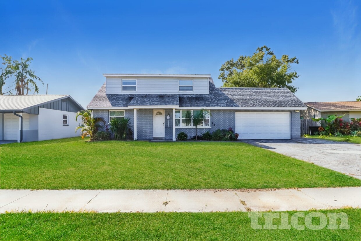 Foto principal - 7394 Norwich Ln