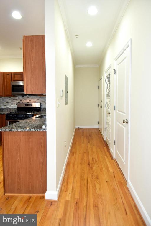 Foto del edificio - 430 Irving St NW