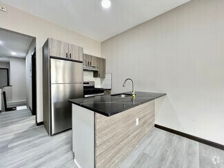 Building Photo - 163 Elwood Ave