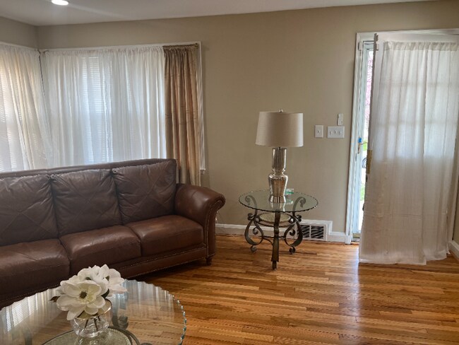 Foto del edificio - 1217 Northview Rd
