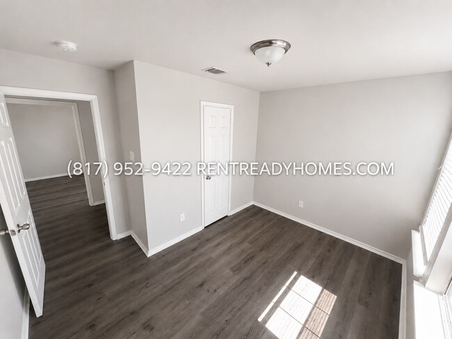 Foto del edificio - 3128 S Cherry Ln