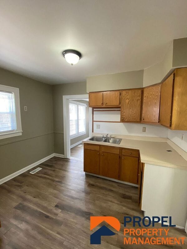 Foto del edificio - 157 E Bennett Ave