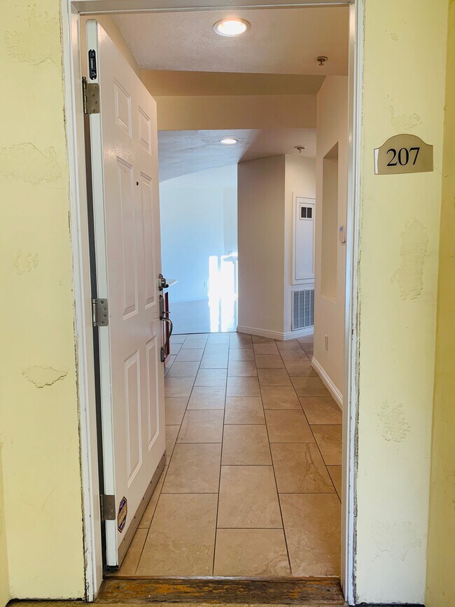 Foto del edificio - 12407 Moorpark St