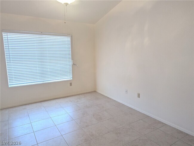 Building Photo - 9433 Quail Ridge Dr