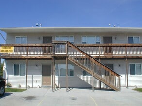 Building Photo - 304 Snyder Ave