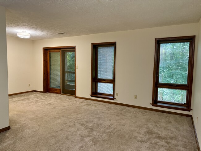 Building Photo - 23243 White Birch Ct
