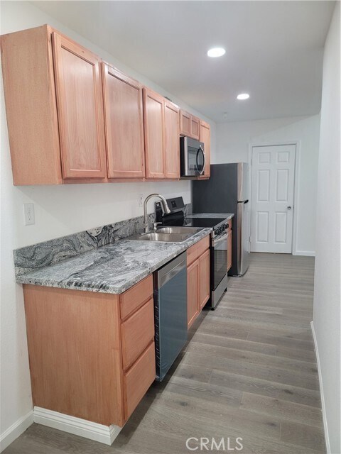 Foto del edificio - 22480 Grand Ave