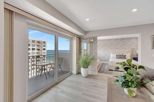 Building Photo - 4511 S Ocean Blvd
