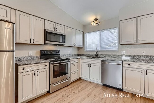 Building Photo - 3696 S Jasper St