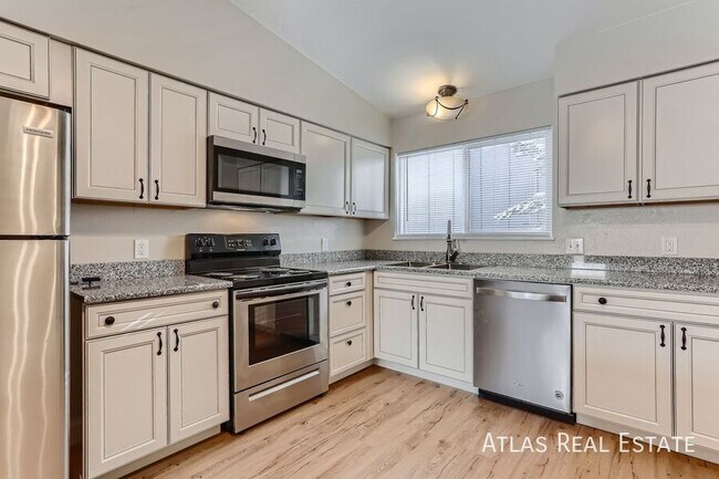 Foto del edificio - 3696 S Jasper St