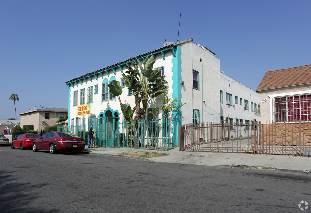 Building Photo - La Harvard Apartments