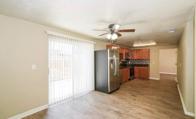 Building Photo - 6407 Regatta Ct